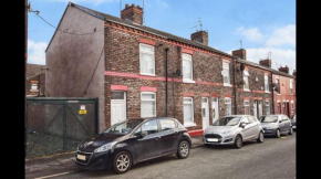 Cosy Widnes Home
